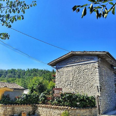 Casale Dei Ricordi Bed & Breakfast Arce Exterior photo