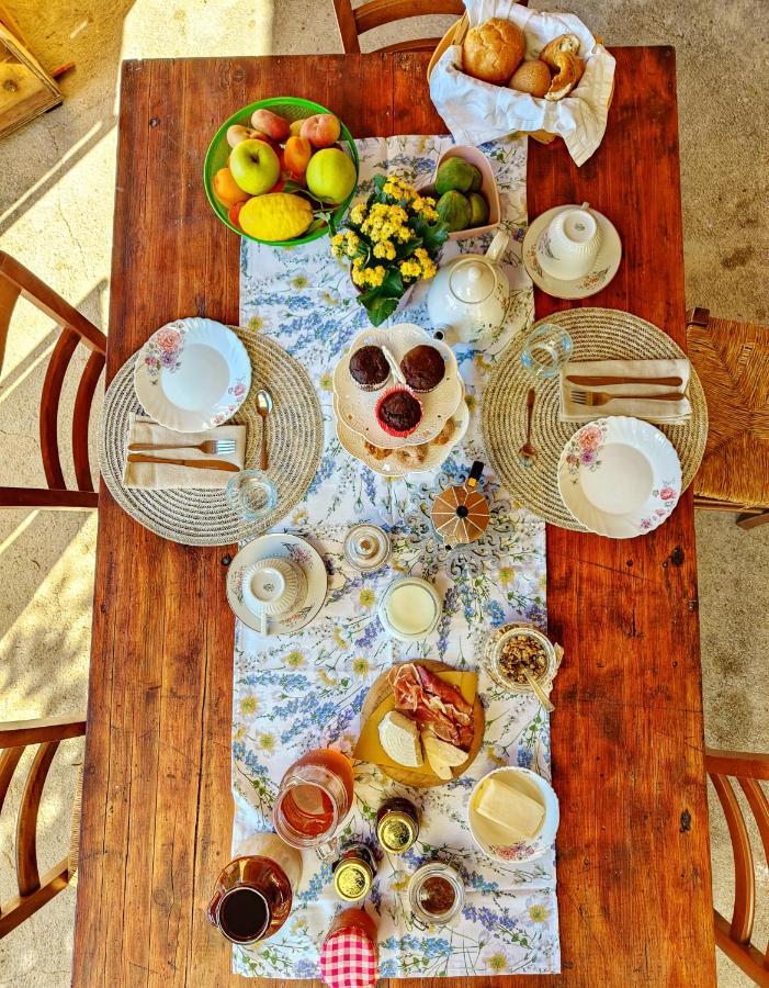 Casale Dei Ricordi Bed & Breakfast Arce Exterior photo