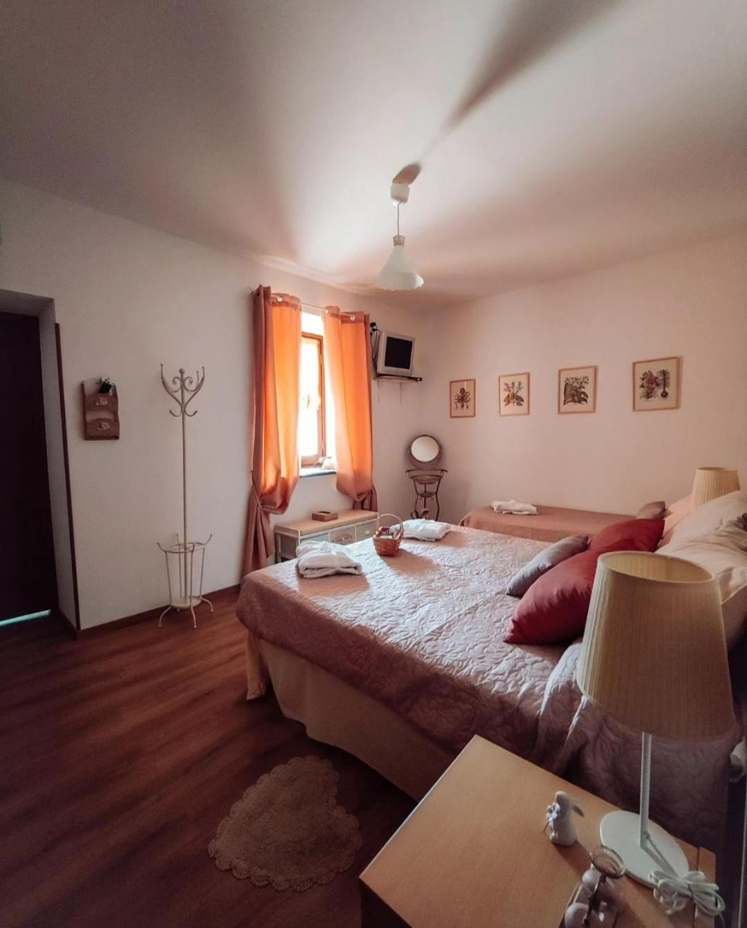 Casale Dei Ricordi Bed & Breakfast Arce Exterior photo