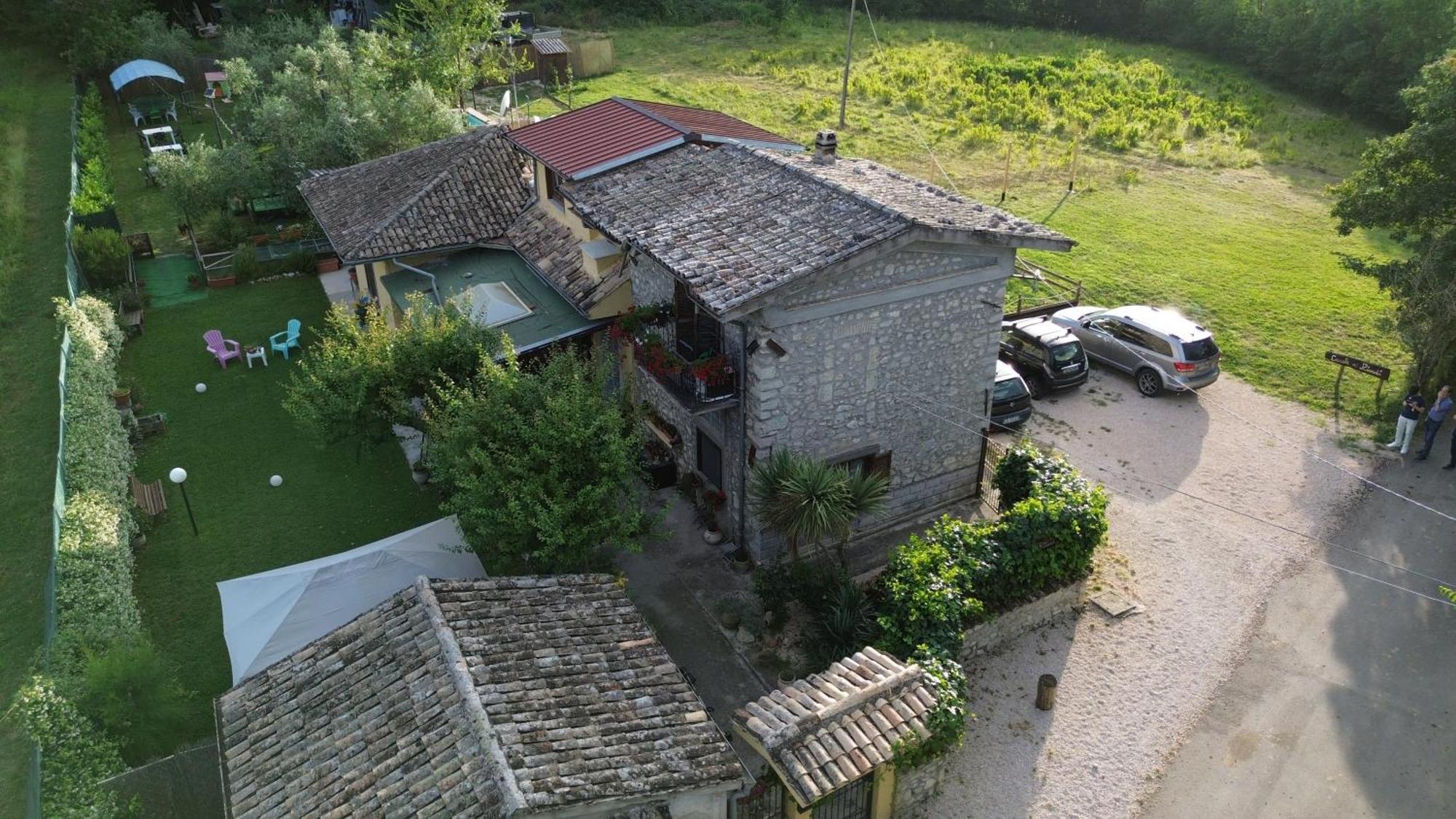 Casale Dei Ricordi Bed & Breakfast Arce Exterior photo